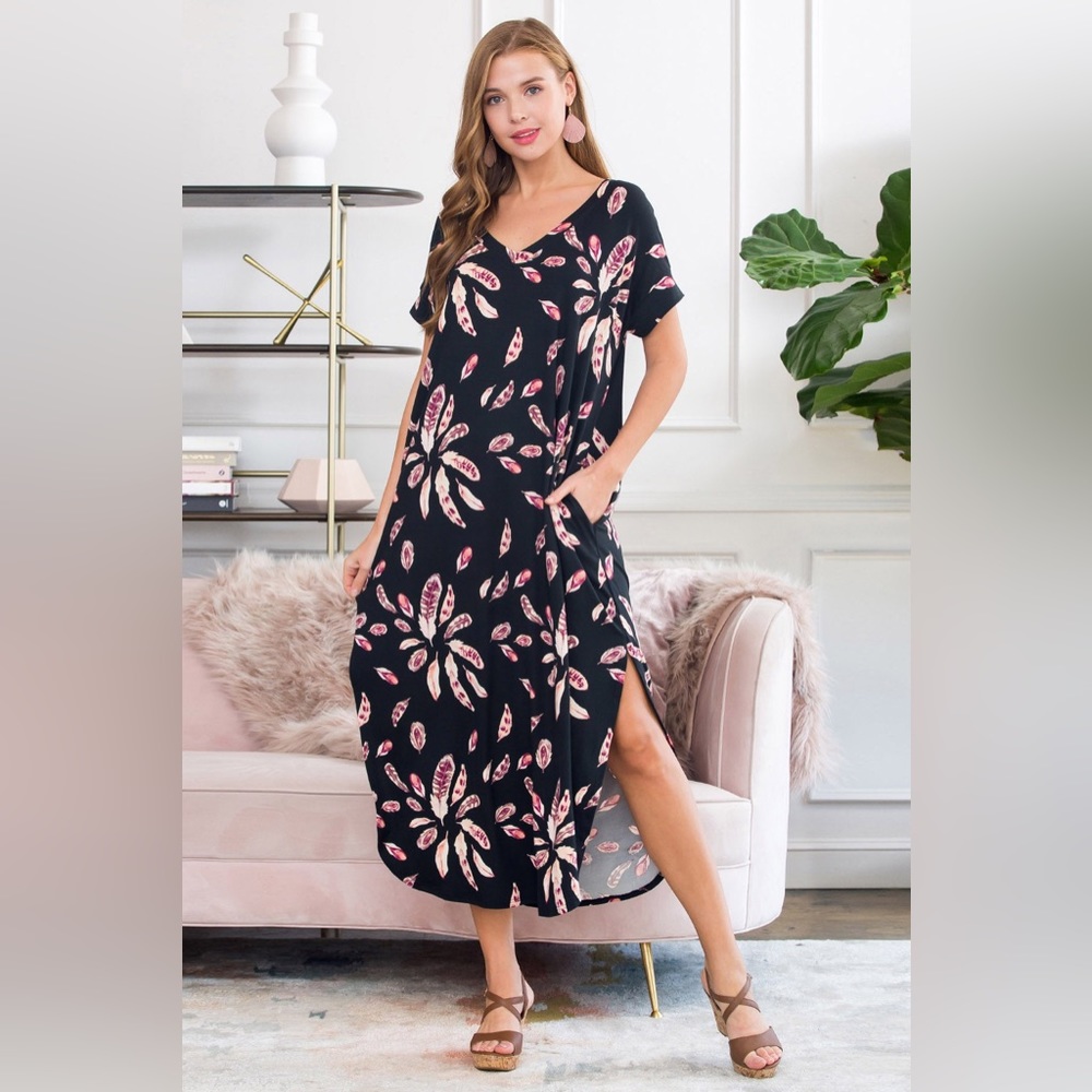 Riah fashion side slit feather print maxi dress, size small